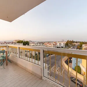 b57-marachique-2-bed-flat.hotelaalgarve.com/